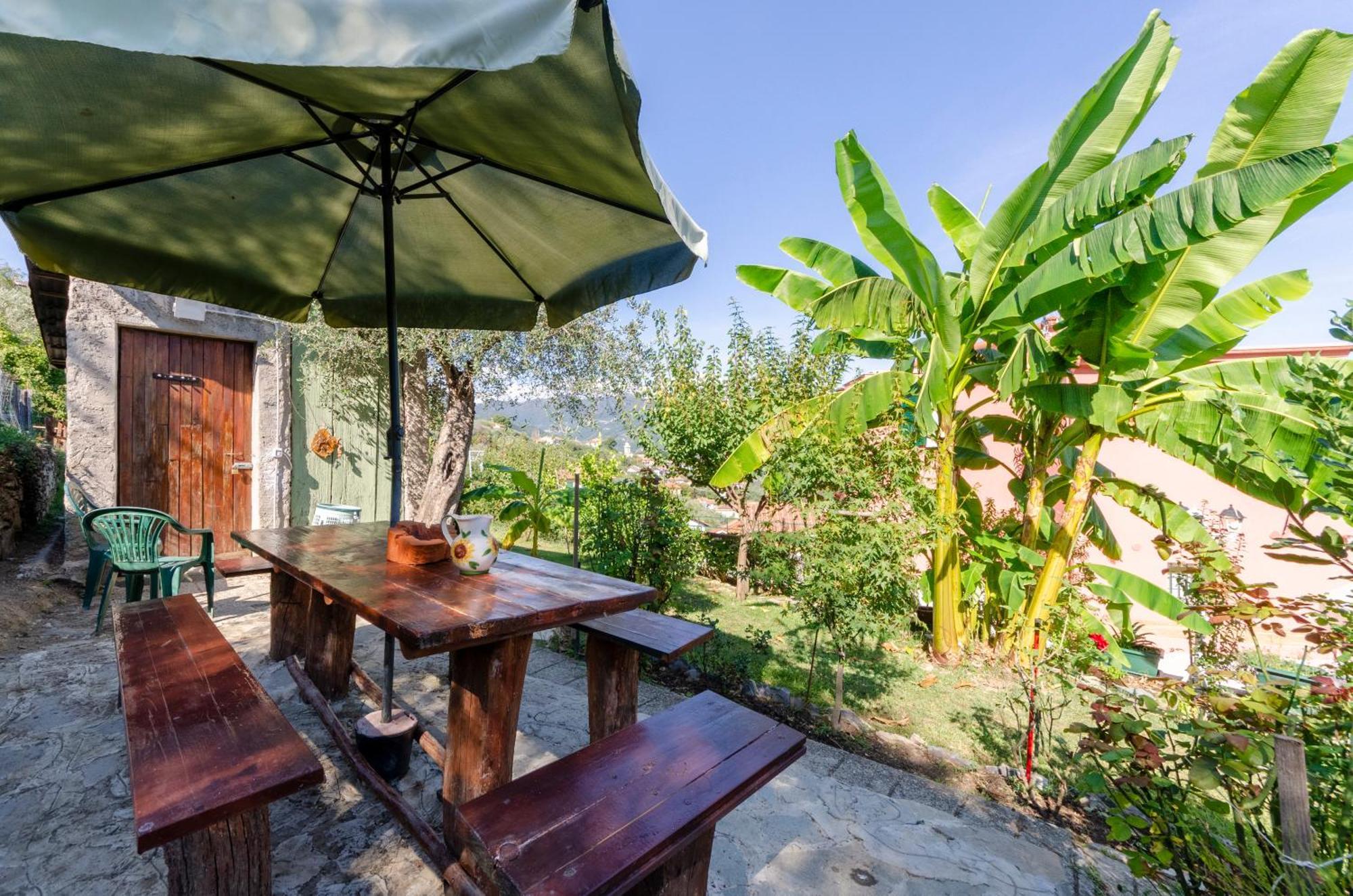 Alla Casa Rosa, Peaceful Apartment Surrounded By Greenery With Free Parking, Wifi & Air Conditioning Rapallo Exterior foto